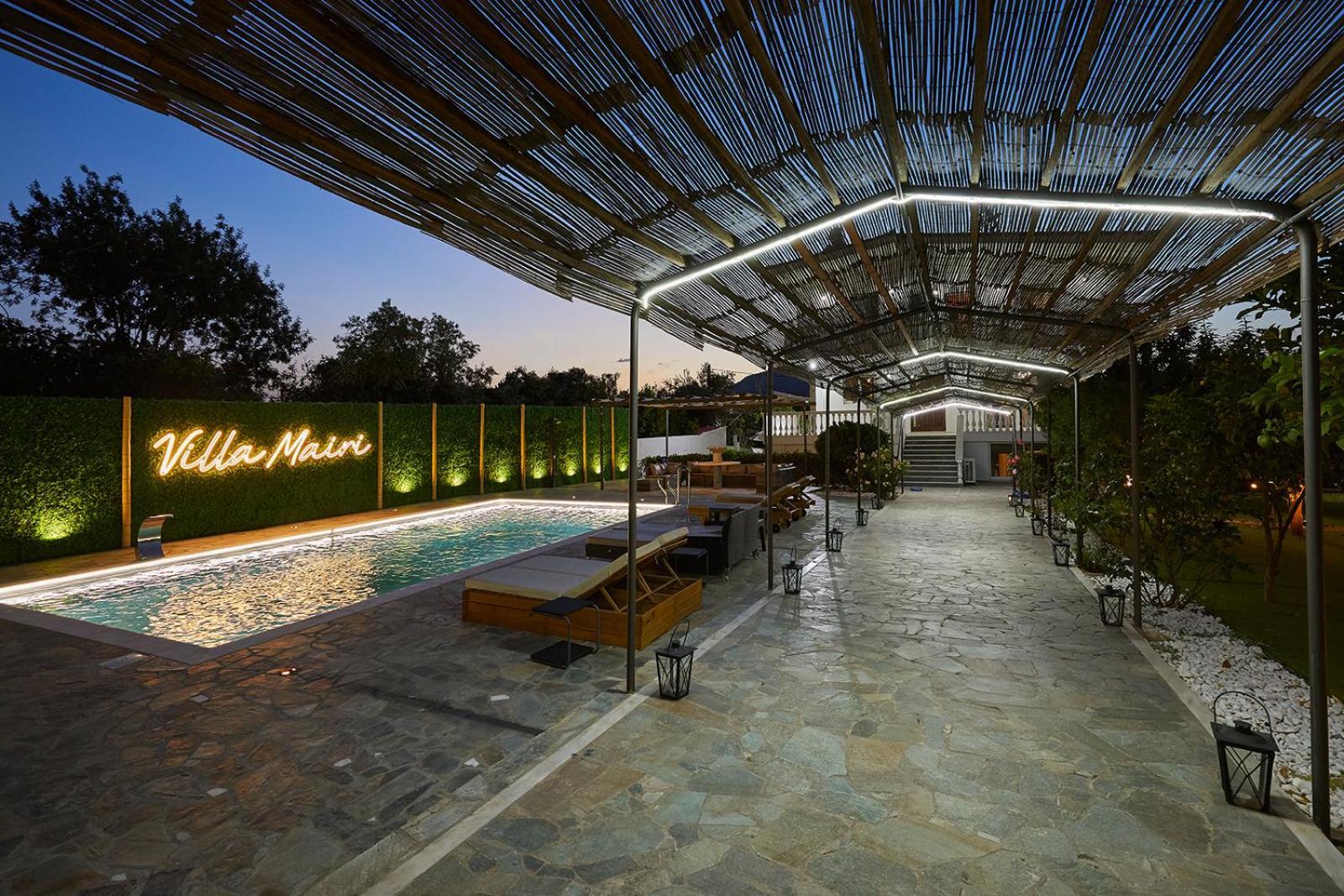 Villa Mairi - 2 Private Pools & Game Room Near Athens Salamís Exterior foto