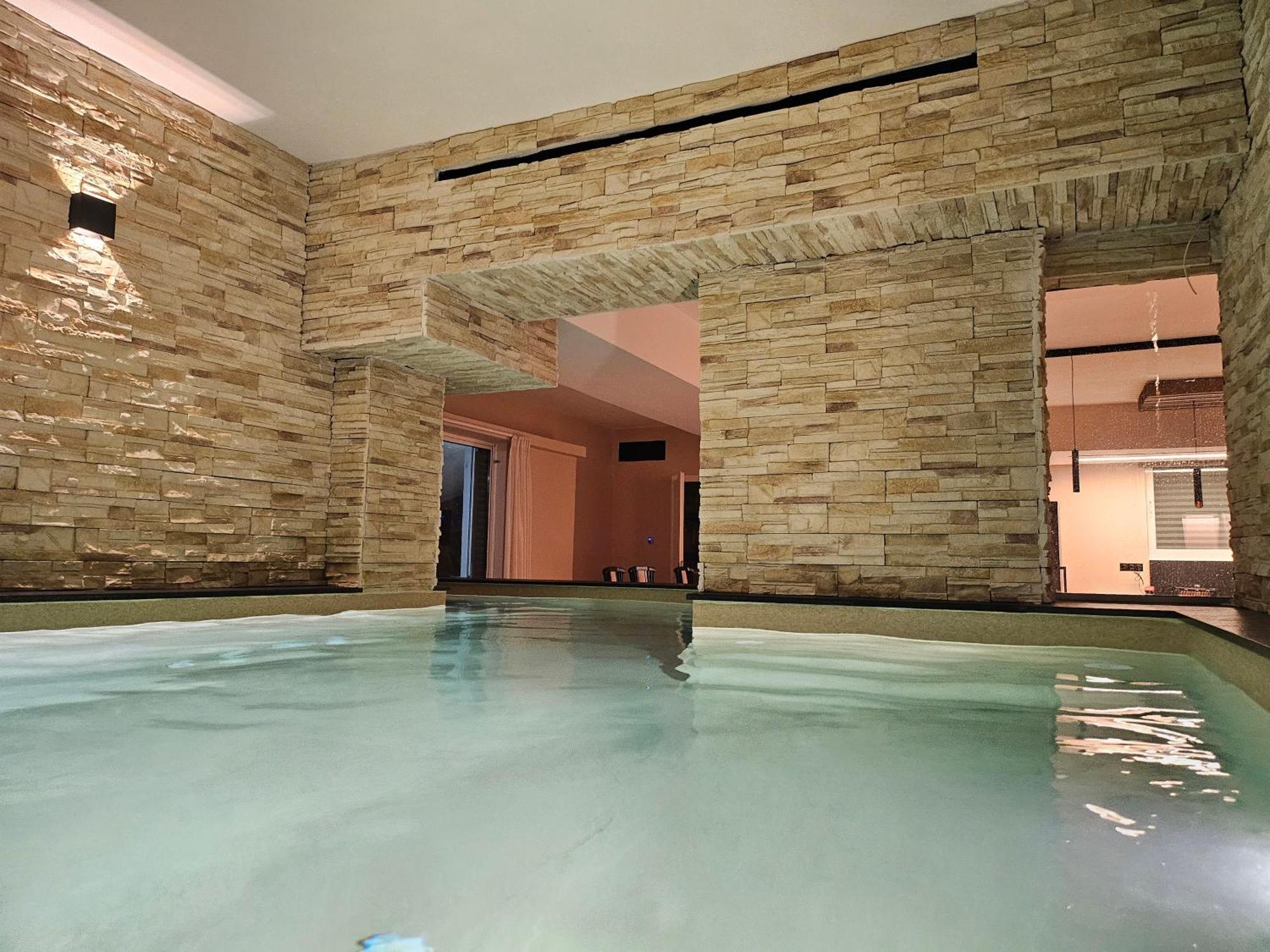 Villa Mairi - 2 Private Pools & Game Room Near Athens Salamís Exterior foto